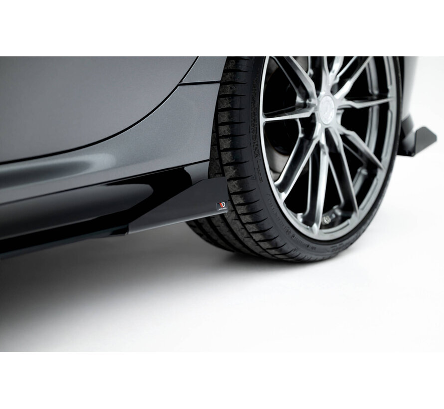 Maxton Design Side Flaps passend voor BMW M135i F70