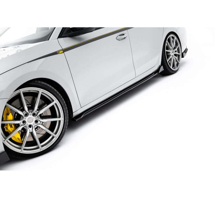 Maxton Design Side Skirts Diffusers V.4 Skoda Octavia RS Liftback / Combi Mk4