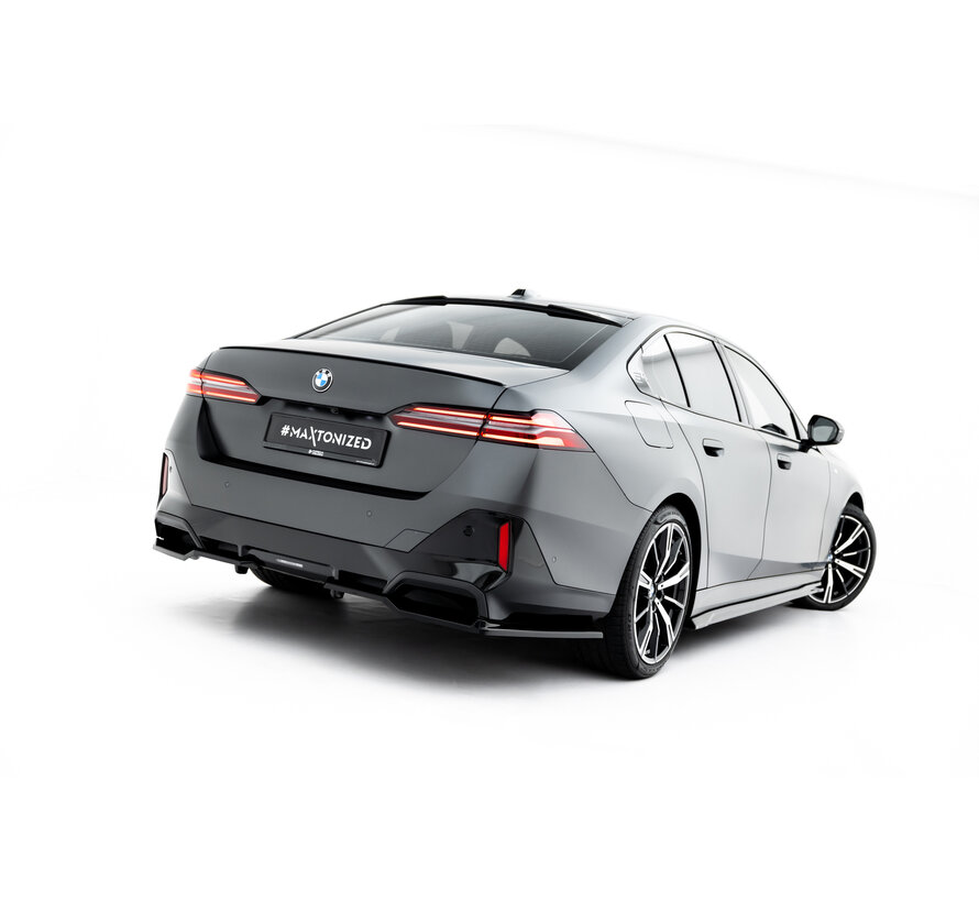 Maxton Design Rear Splitter (with vertical bars) V.2 BMW 5 / i5 M-Pack Sedan / Touring G60 / G61