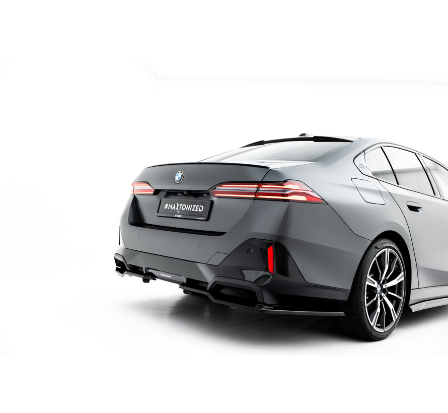 Maxton Design Rear Splitter (with vertical bars) V.2 BMW 5 / i5 M-Pack Sedan / Touring G60 / G61