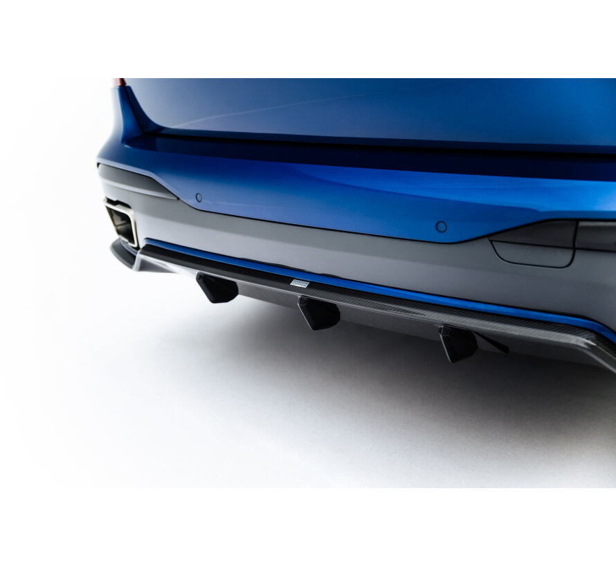 Maxton Design Prepreg Carbon Fiber Rear Diffuser BMW X7 M-Pack G07 / G07 Facelift (version with towbar)