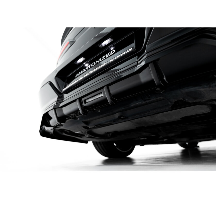 Maxton Design Rear Splitter (with vertical bars) V.2 BMW 7 M-Pack G70