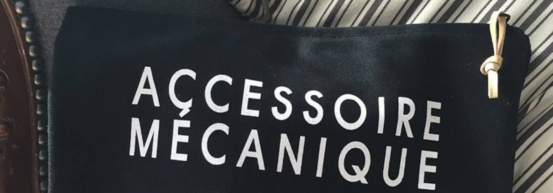 Mechanical - Travel bag