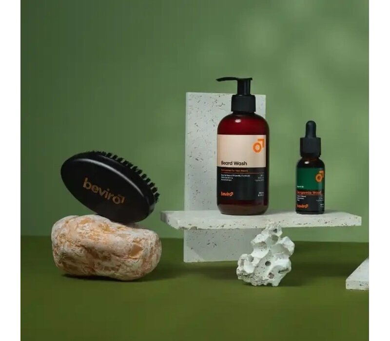 The Bergamia Wood Beard Care Kit