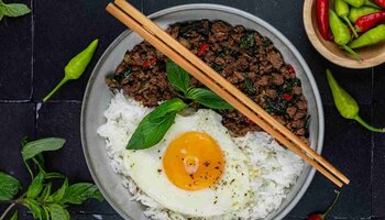 Fresh, Light, and Healthy: Thai Dishes to Enjoy this Summer