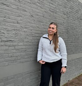 "Mirandela" Gebreide wollen trui met rits.