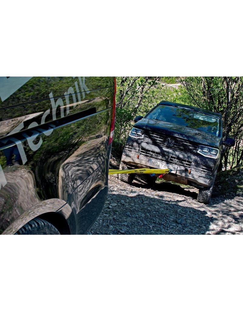 Winch (central winch) for VW T5-T6.1, for front and rear use, incl. WARN ZEON 8 (3500 kg) from Terranger