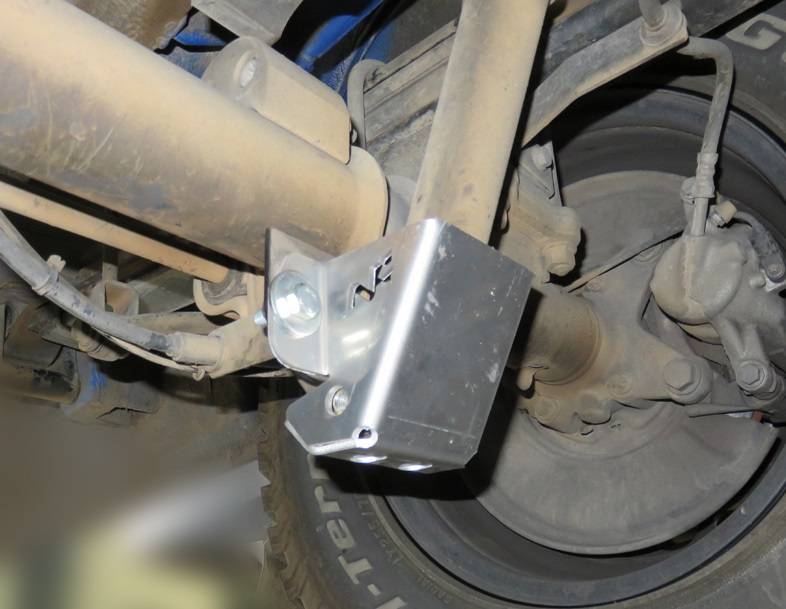 Sprinter 906/907 Kit renforts ancrage inférieurs d'amortisseurs