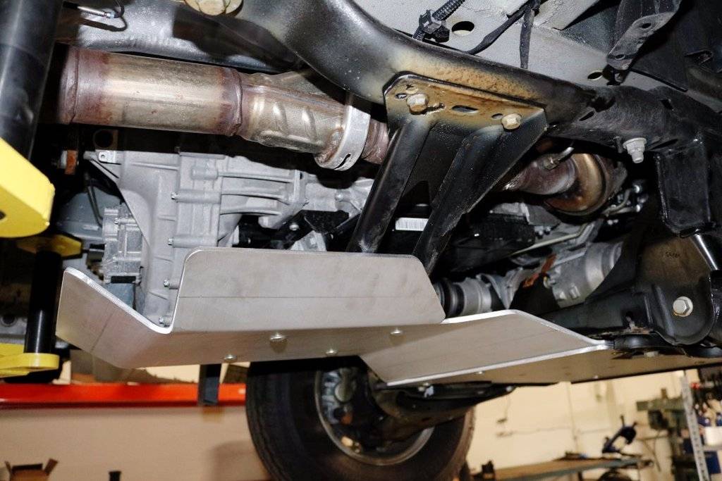 VAN COMPASS Mercedes Sprinter 906/907 4x4 Ski de protection transmission et Boite de transfert alu 6 mm