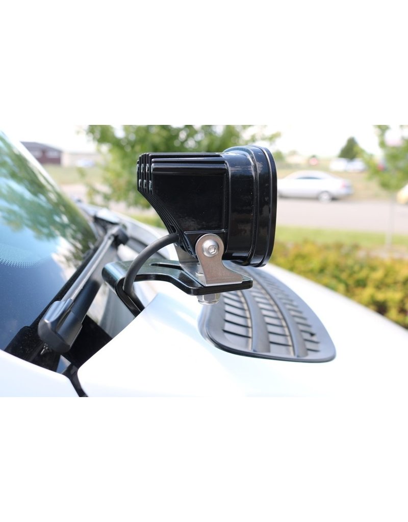 VAN COMPASS HOODLINE LIGHT POD MOUNT Sprinter 907 - Support de lampe ou antenne CB pour capot moteur