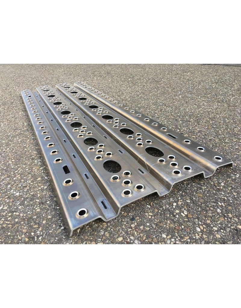 https://cdn.webshopapp.com/shops/225266/files/316841885/800x1024x2/recovery-board-aluminum-h-1300-44-cm-wide-x-130-cm.jpg