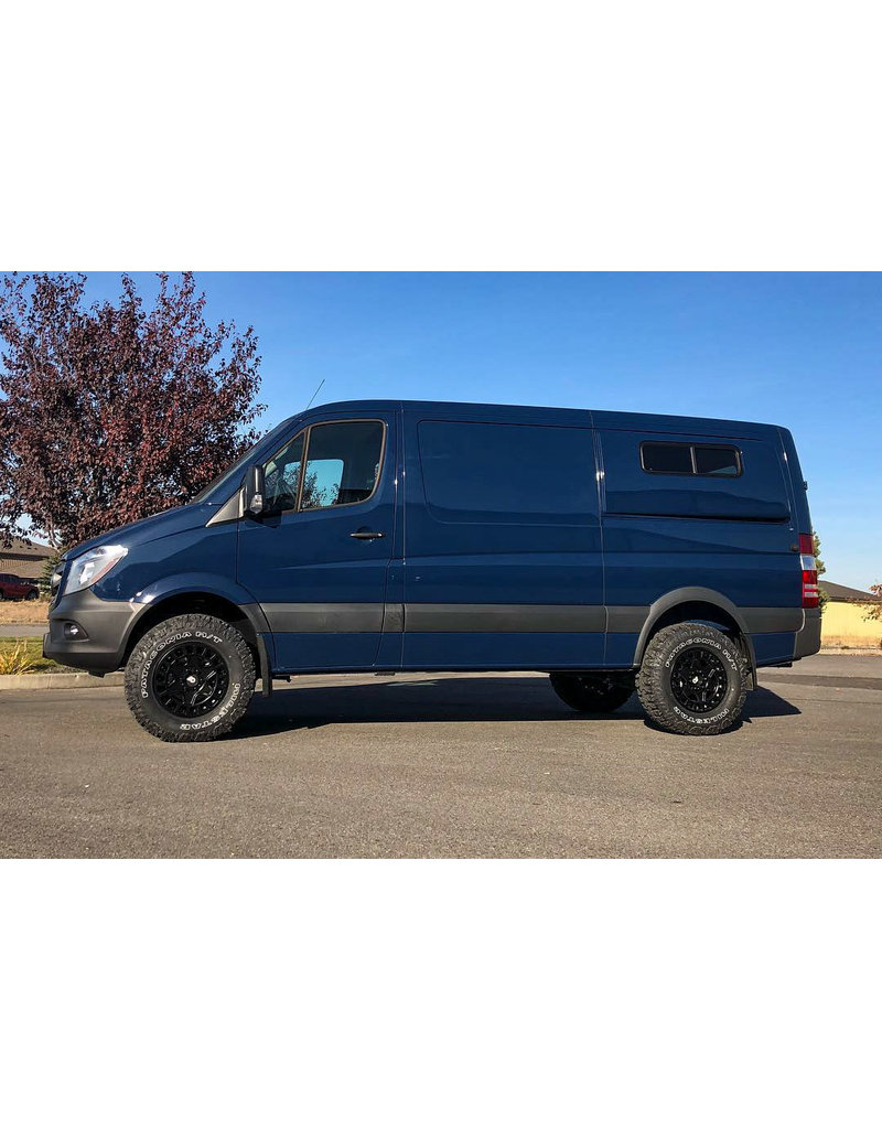 Black Rhino York 17x8  6/130 ET 38, MATTE BLACK, pour Mercedes Sprinter