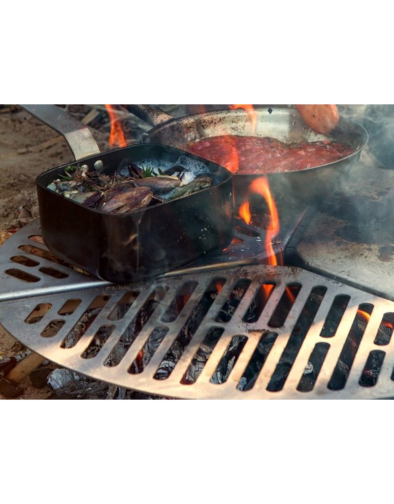 GRILLE DE BBQ ET PLANCHA SUR ROUE DE SECOURS