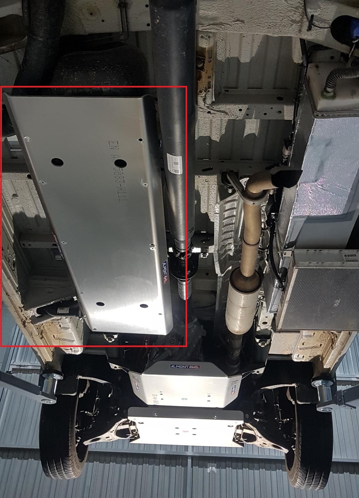Mercedes Sprinter 906 4x4 Ski de protection réservoir alu 6mm