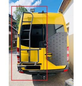 Porte roue avec échelle pour VW Crafter 2017+/MAN TGE pour portes à 180 ° et toit haute.