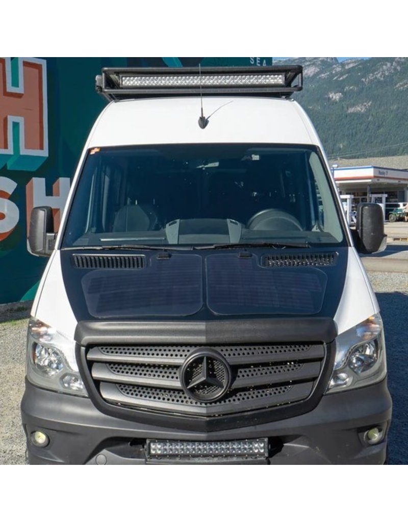 PANNEAUX SOLAIRES 80W POUR CAPOT MOTEUR VSS SYSTEM™ DE CASCADIA- MERCEDES-BENZ SPRINTER 906/NCV3 (2006-2018) (TWIN 40 WATT), kit complet (panneaux solaires + MPPT contrôleur de charge + Vehicle Vinyls)