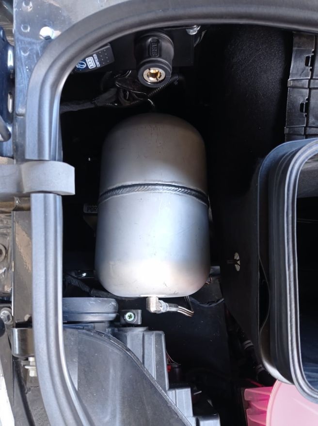 Kit de montage pour compresseur ARB et réservoir d'air pour Mercedes Benz Sprinter 907/910/VS30