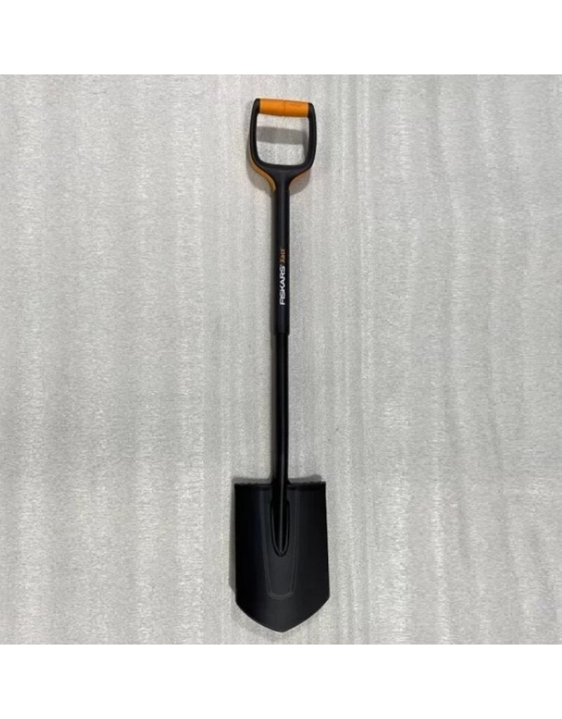 Fiskars Xact Shovel in different sizes (black and polished version)