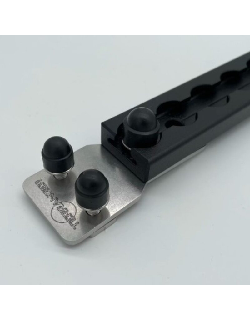 thumbnail image 2 of Airline Rail Half Round Lashing Rail Set With Eyelets & End Caps - Labt M01 Fitting Kit 2 of 6