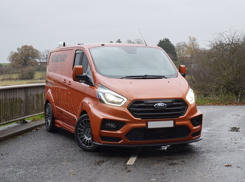 LAZER KIT DE MONTAGE POUR CALANDRE MS-RT FORD TRANSIT CUSTOM (2018-2022)