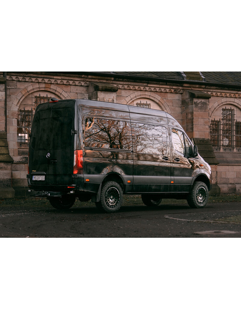TWIN-MONOTUBE-PROJEKT-AT-HD (All terrain-heavy duty), 8,5X18 ZOLL ALU FELGE IN SCHWARZ SEIDENMATT für Mercedes Sprinter 907/VS30