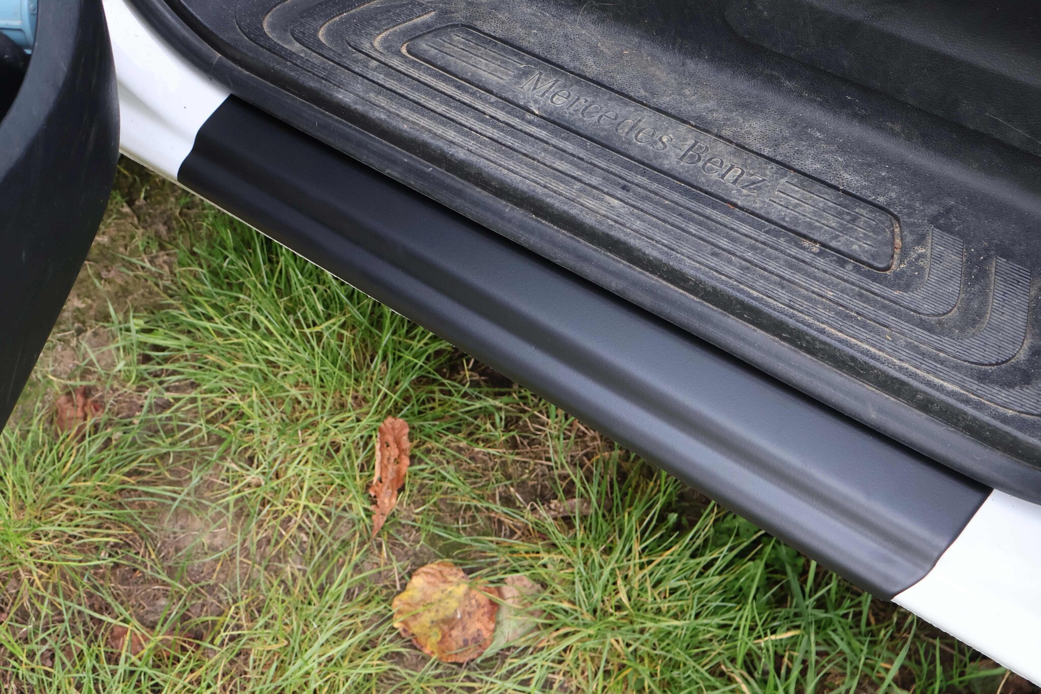 Protection de seuil d’entrée pour Mercedes Vito 447 2014-02.2019) , paire (gauche et droite), noir