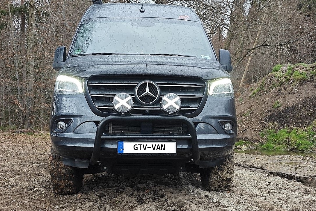 Pare buffle avant 60 mm version poli ou noir pour MERCEDES-BENZ Sprinter 907 /VS30