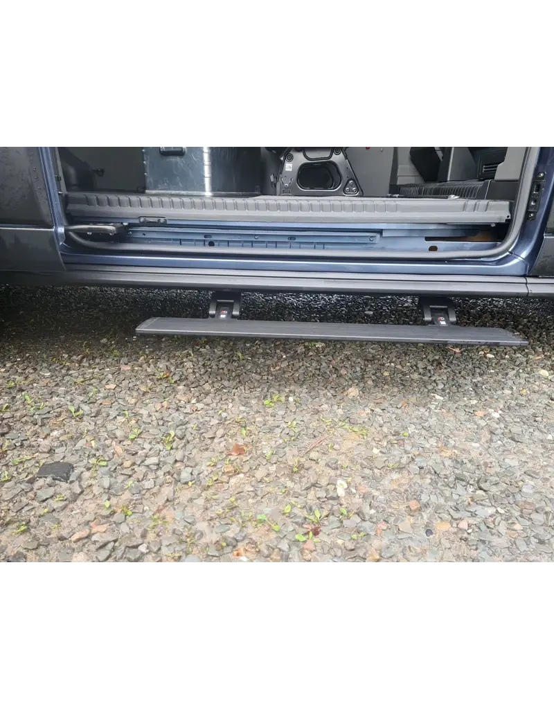 Marchepied latéral pivotant électrique, 100 cm pour porte latérale coulissante sur FORD TRANSIT 2014+ avec éclairage LED
