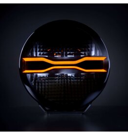 FOR9T DRAGON DRIVE phares LED longue portée 9″ avec feu de positionnement blanc /ambré , logo illuminé et mode de haute puissance Xperience power mode, de STRANDS LIGHTING