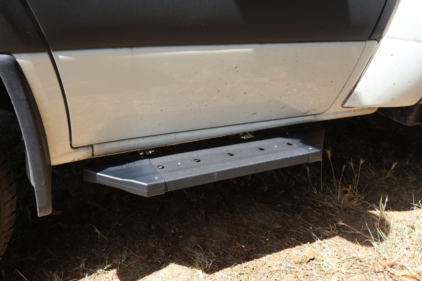 Marchepied latéral ergonomique « PROBLACK », avant pour MB Sprinter 906 et 907