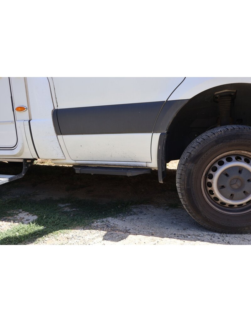 Ergonomische Trittstufe  „PROBLACK“, vorne für MB Sprinter 906 und 907