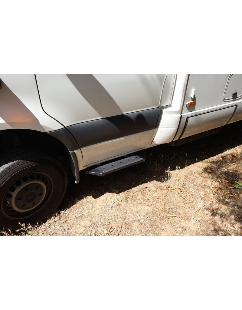 Ergonomische Trittstufe  „PROBLACK“, vorne für MB Sprinter 906 und 907
