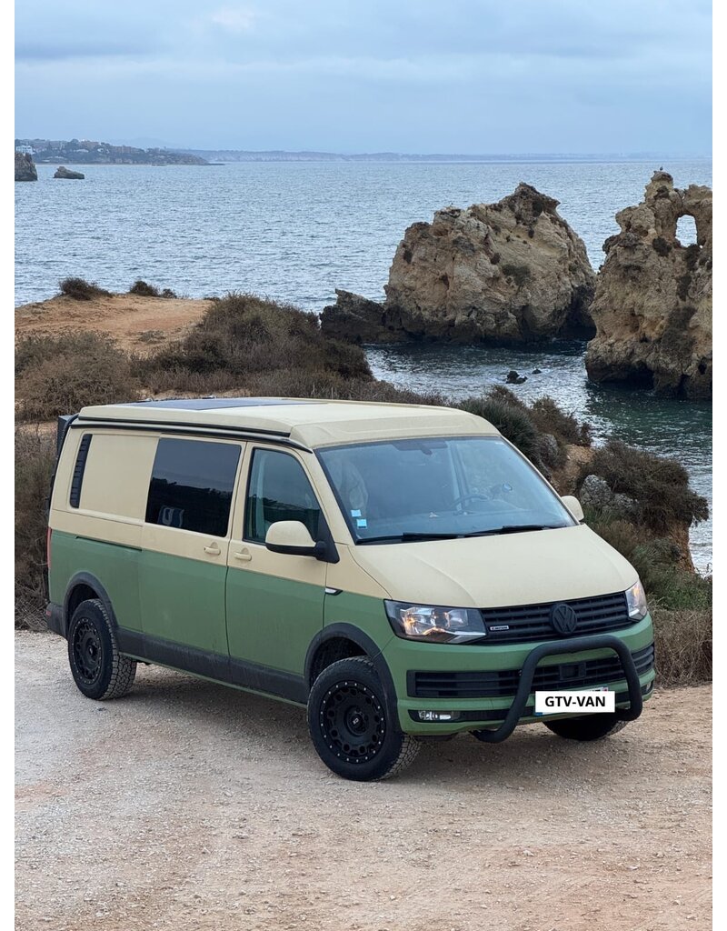 Jante aluminium KMC Holeshot XD129 17X8.5 5X120 ET 34 noir satiné pour VW Transporter T5, T6, T6.1