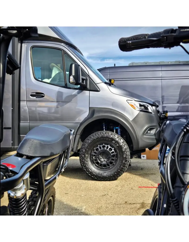 Desert Defender Élargisseurs d'ailes pour les très gros roues – Design arrière pour un dégagement maximal des pneus, kit AVANT pour Sprinter 907/VS30