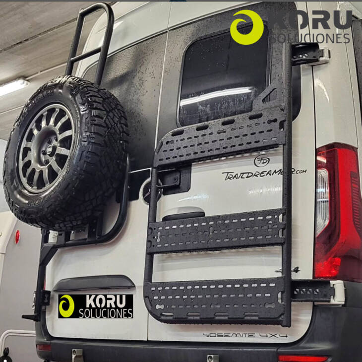 Universal half-height rear carrier system for the right door for attac ...