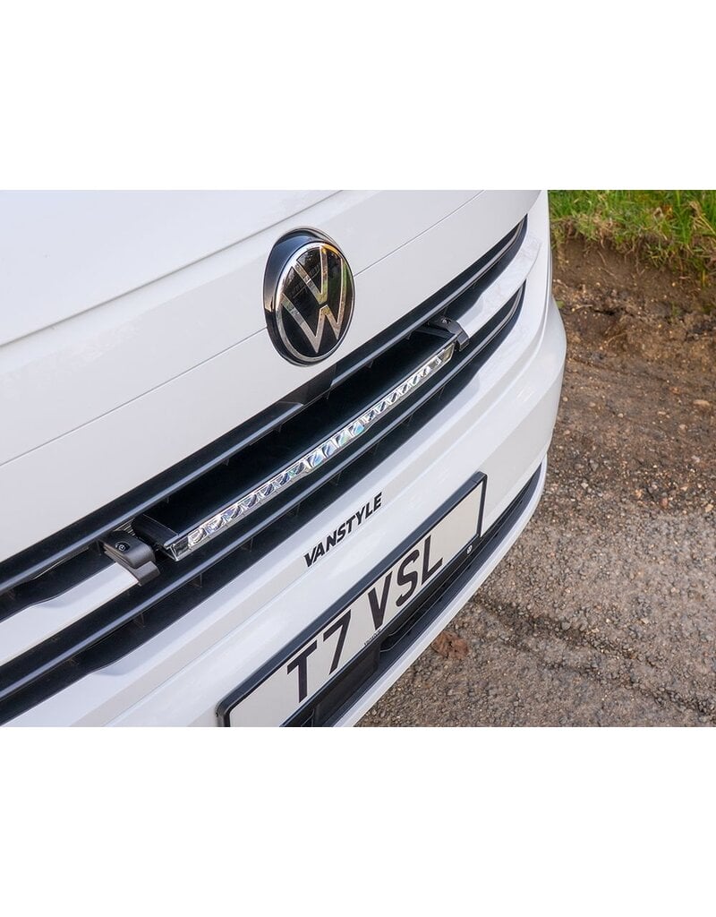 LAZER LAMPS LED Linear-18 / Glide Grille integration kit for VW T7 Transporter (2025+)