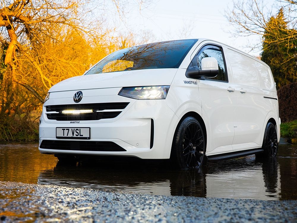 LAMPES LED LAZER Linear-18 / Glide Kit d'intégration dans la calandre pour VW T7 Transporter (à partir de 2025)