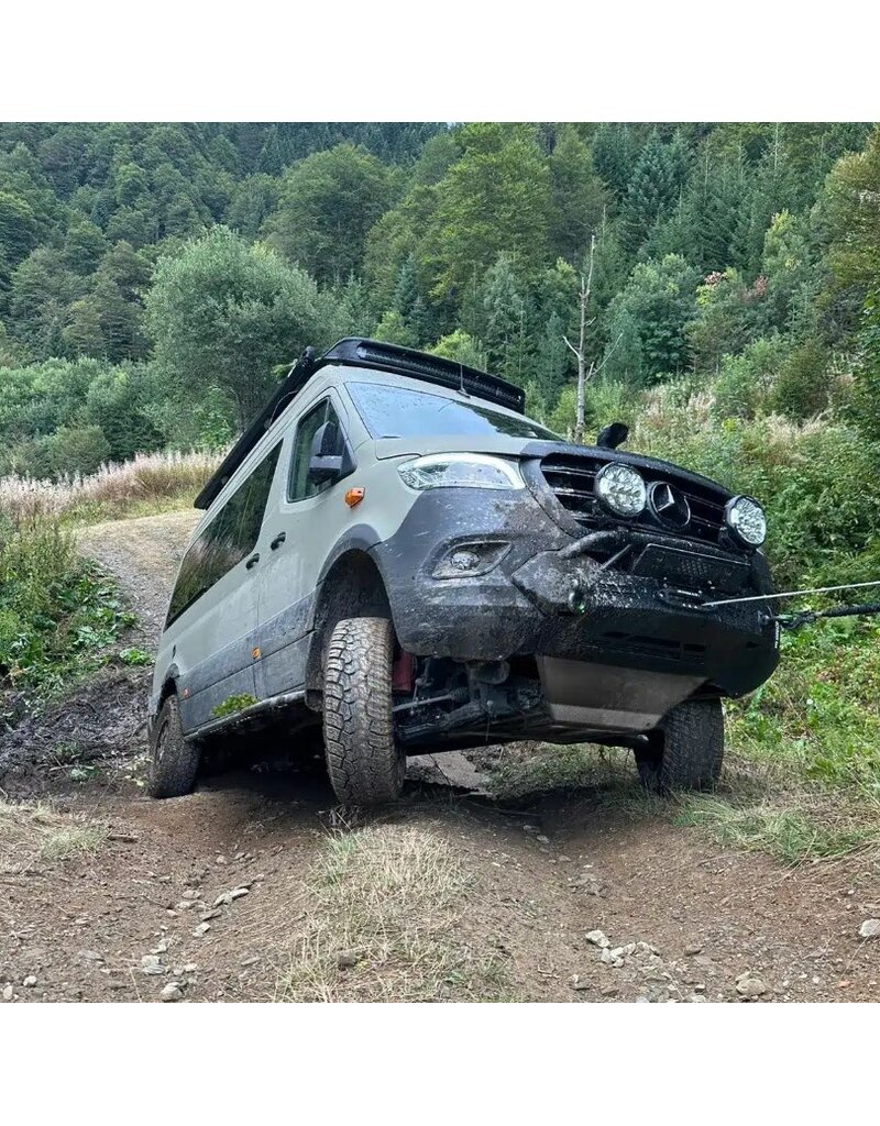 Plaque de protection moteur à monter avec le pare choc/ platine treuil Sequoia, en aluminium de 6 mm d'épaisseur, pour MB Sprinter 907 AWD 2022-actuel