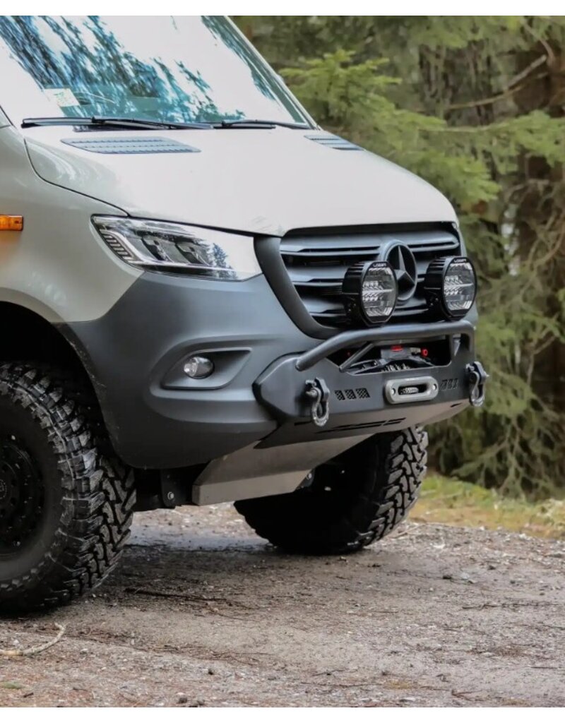 Motorschutzplatte zur Kombination mit der Sequoia-Windenstoßstange aus 6 mm Aluminium, für MB Sprinter 907 AWD 2022-aktuell