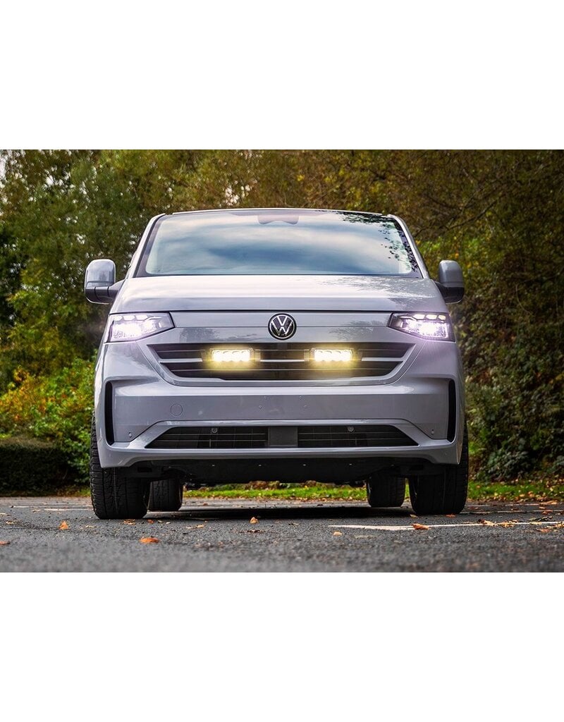 Kit d'intégration de calandre à LED Triple R750 de LAZER LAMPS pour VW T7 Transporter (à partir de 2025)