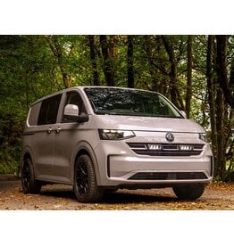Kit d'intégration de calandre à LED Triple R750 de LAZER LAMPS pour VW T7 Transporter (à partir de 2025)
