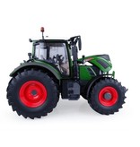 Universal Hobbies Universal Hobbies 5231 - Fendt 724 Vario nature green 1:32