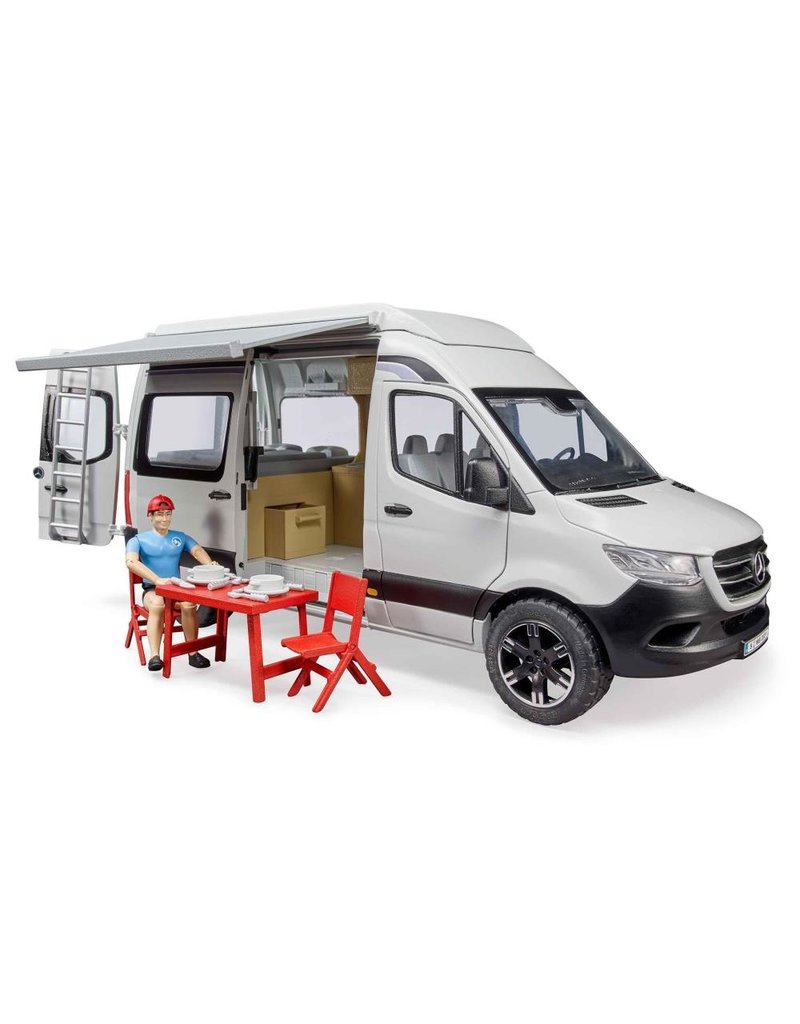 Bruder Bruder 2672 - Camper met chauffeur