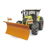 Bruder Bruder 3018 - Claas Axion met sneeuwschuif en sneeuwbanden