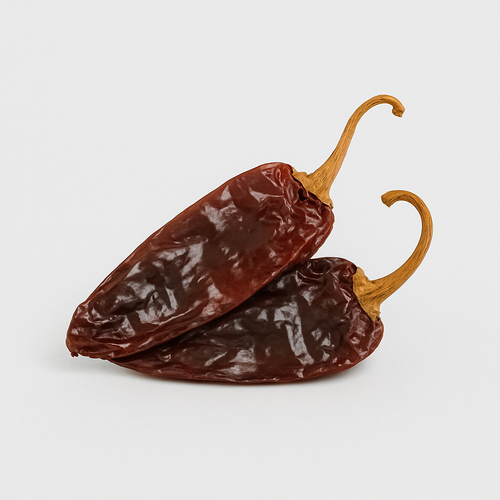 Verse en gedroogde Mexicaanse pepers