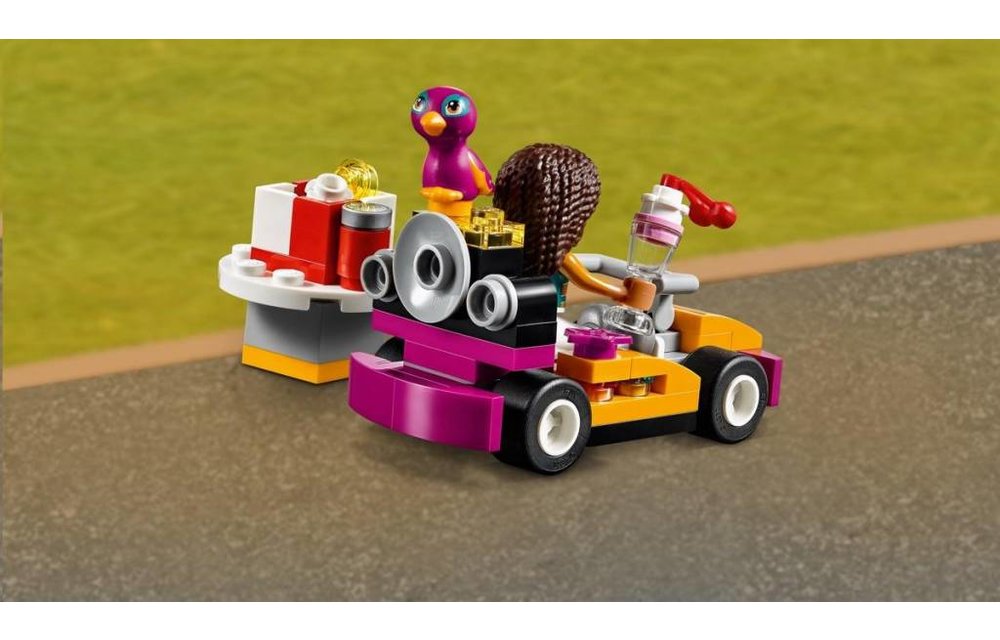 LEGO Friends 41349 - Go-Kart Diner
