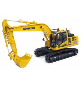 Universal Hobbies Universal Hobbies 8107 - Komatsu PC200i-10 Excavator 1:50