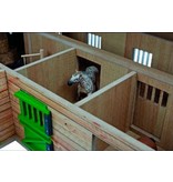 Kids Globe Kids Globe 610211 - Paardenhoekstal met3 boxen en berging1:24 bruin/zwart (geschikt voor Schleich)