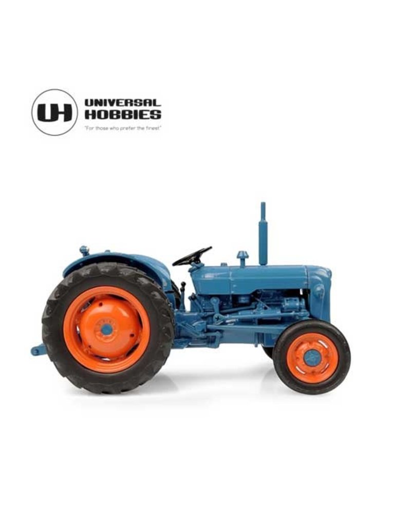 Universal Hobbies Universal Hobbies 6272 - Ford Dexta 1:32