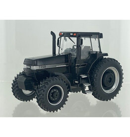 Britains Britains 43417BL - Case IH Magnum 7250 Black edition 1:32